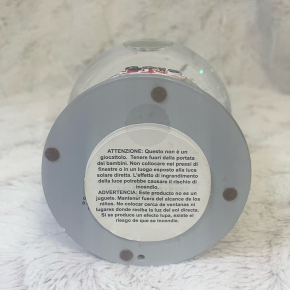 RARE 2018 Disney Store Mickey and Minnie Mouse Snow Globe Present Authentic - Picture 6 of 12